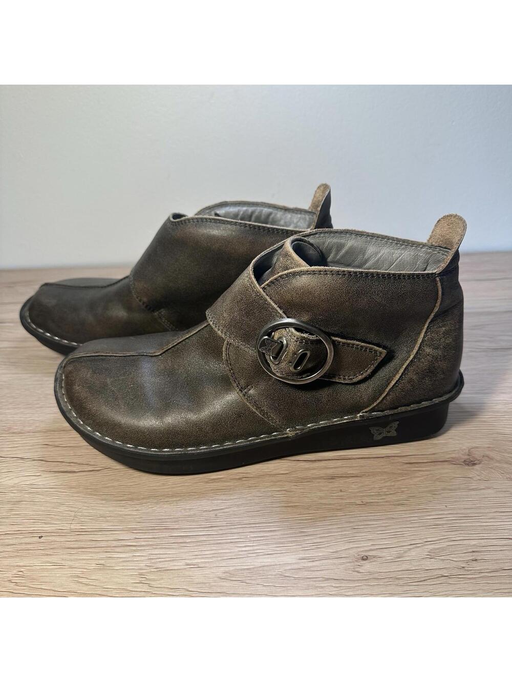 Alegria Boots Womens 40 Caiti Ankle Booties Taupe Leather Buckle Round Toe 8.5